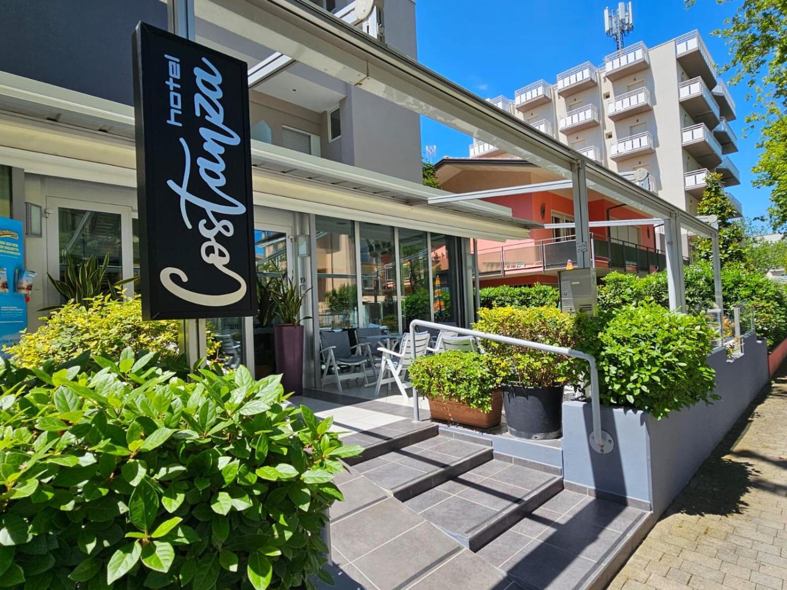 Hotel Costanza Cesenatico Exterior foto